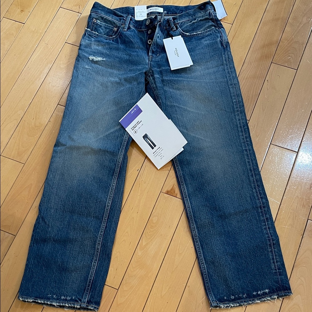 Stylish Blue Women's Relaxed Jeans